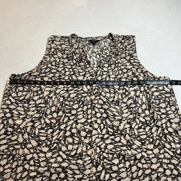 Simply Vera Vera Wang Sleeveless Split Neck Blouse Size X-Large Camo Print - Picture 6 of 7